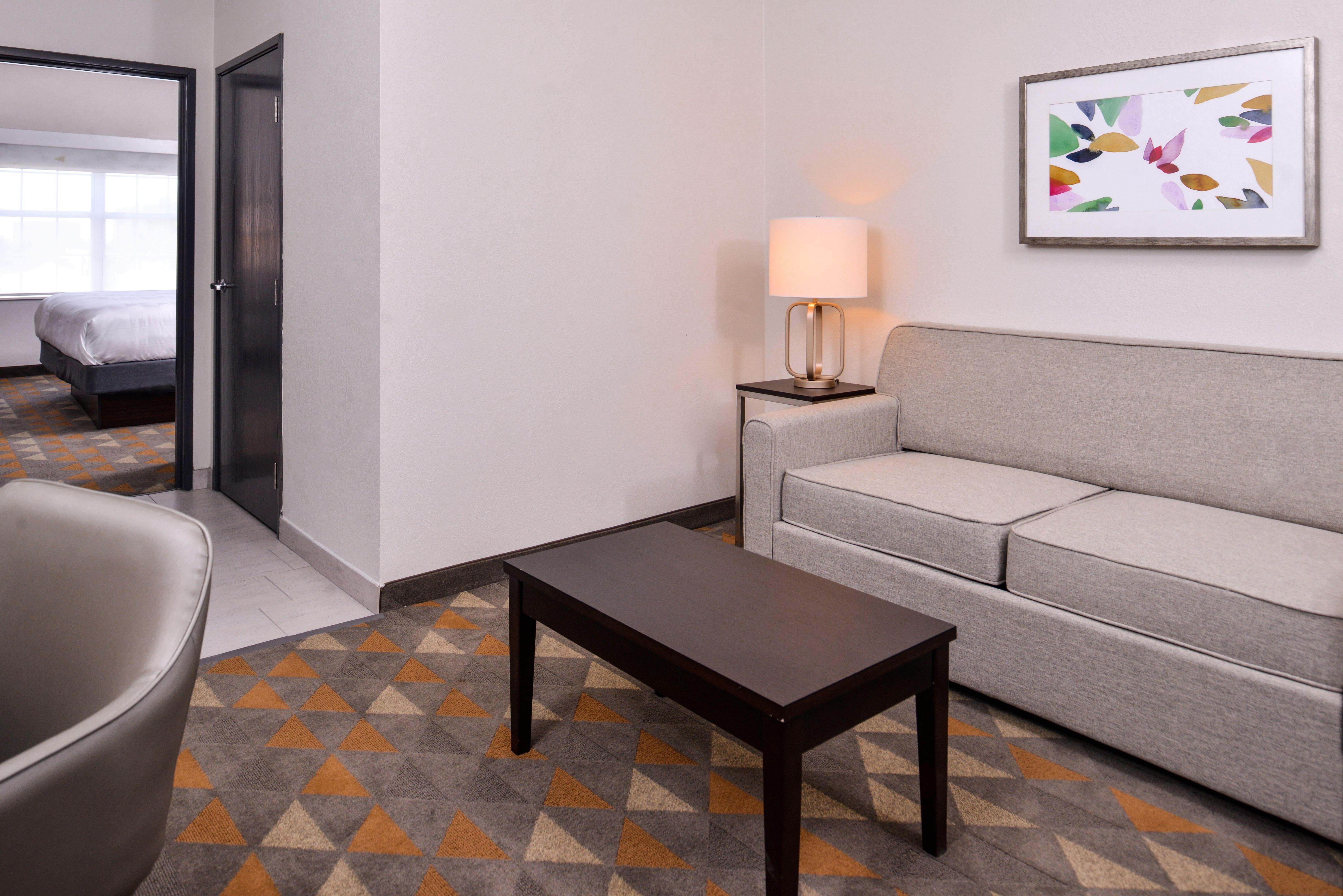 Holiday Inn And Suites Addison By Ihg Exterior foto